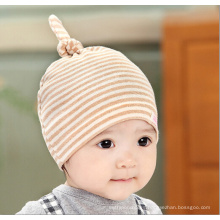 Sombrero de punto rayado de algodón de bebé